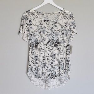 NWT Lucky Brand Linen White & Blue Floral Tee